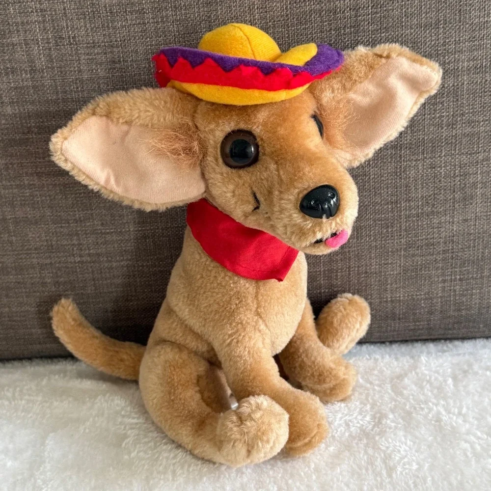 Vintage Nanco Chihuahua Plush‎ Dog Sombrero 1998 Tan Stuffed Animal Toy 9 inch.